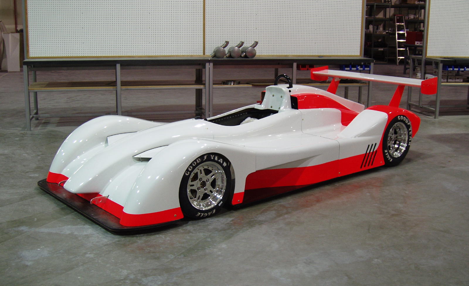 White racing. Stohr car.