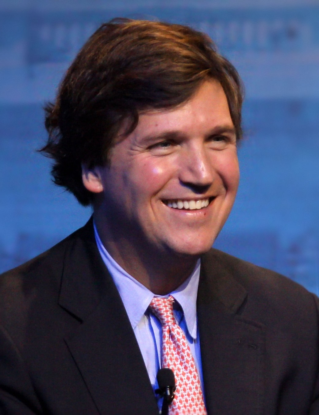 Tucker Carlson - Wikipedia