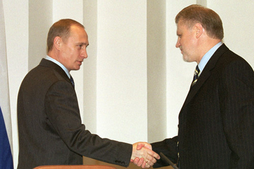 File:Vladimir Putin 5 December 2001-5.jpg