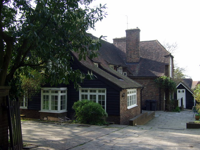 File:Wyldes Farm - geograph.org.uk - 1269522.jpg