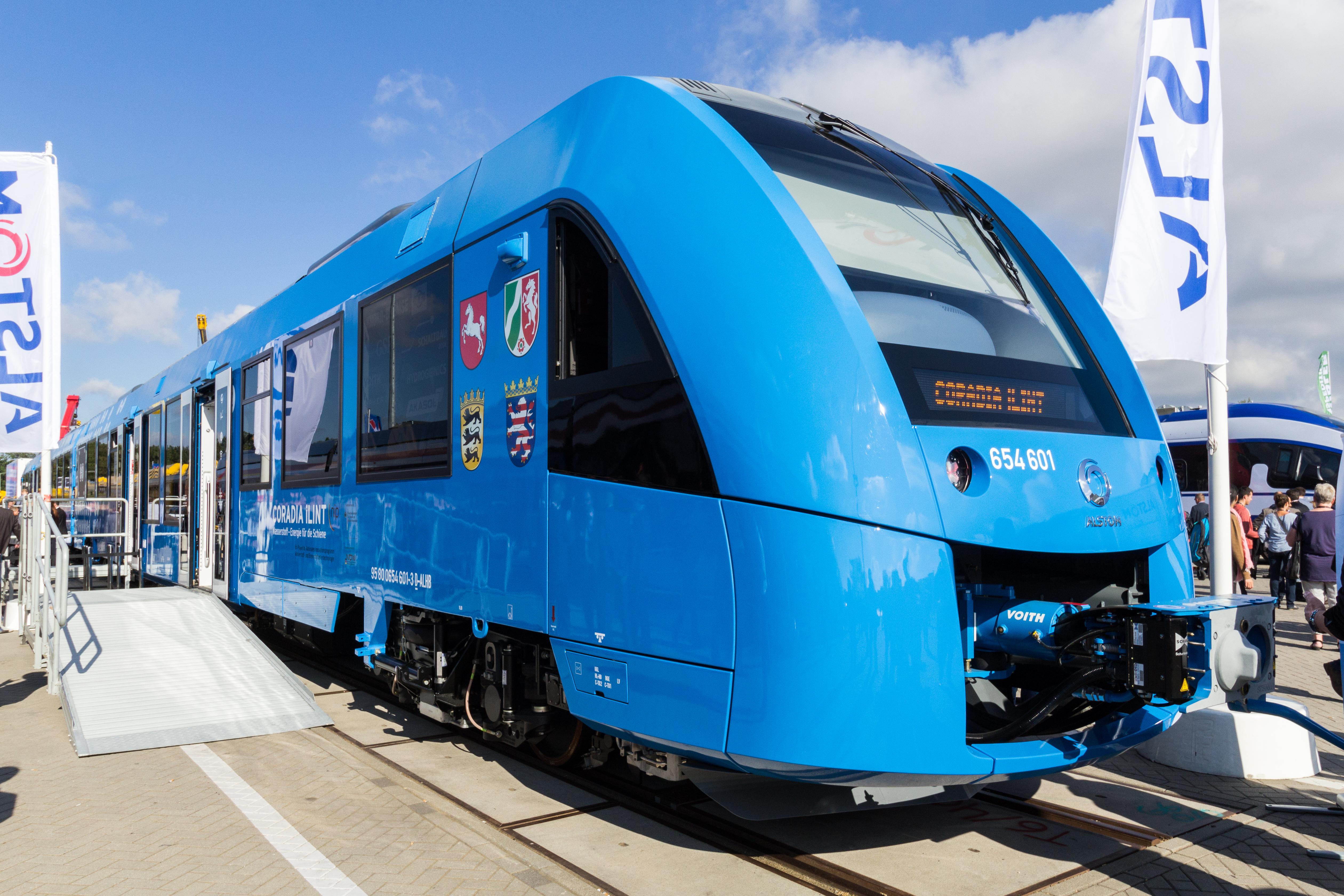 Locomotive De Train Électrique Magnétique Émettant Une Batterie