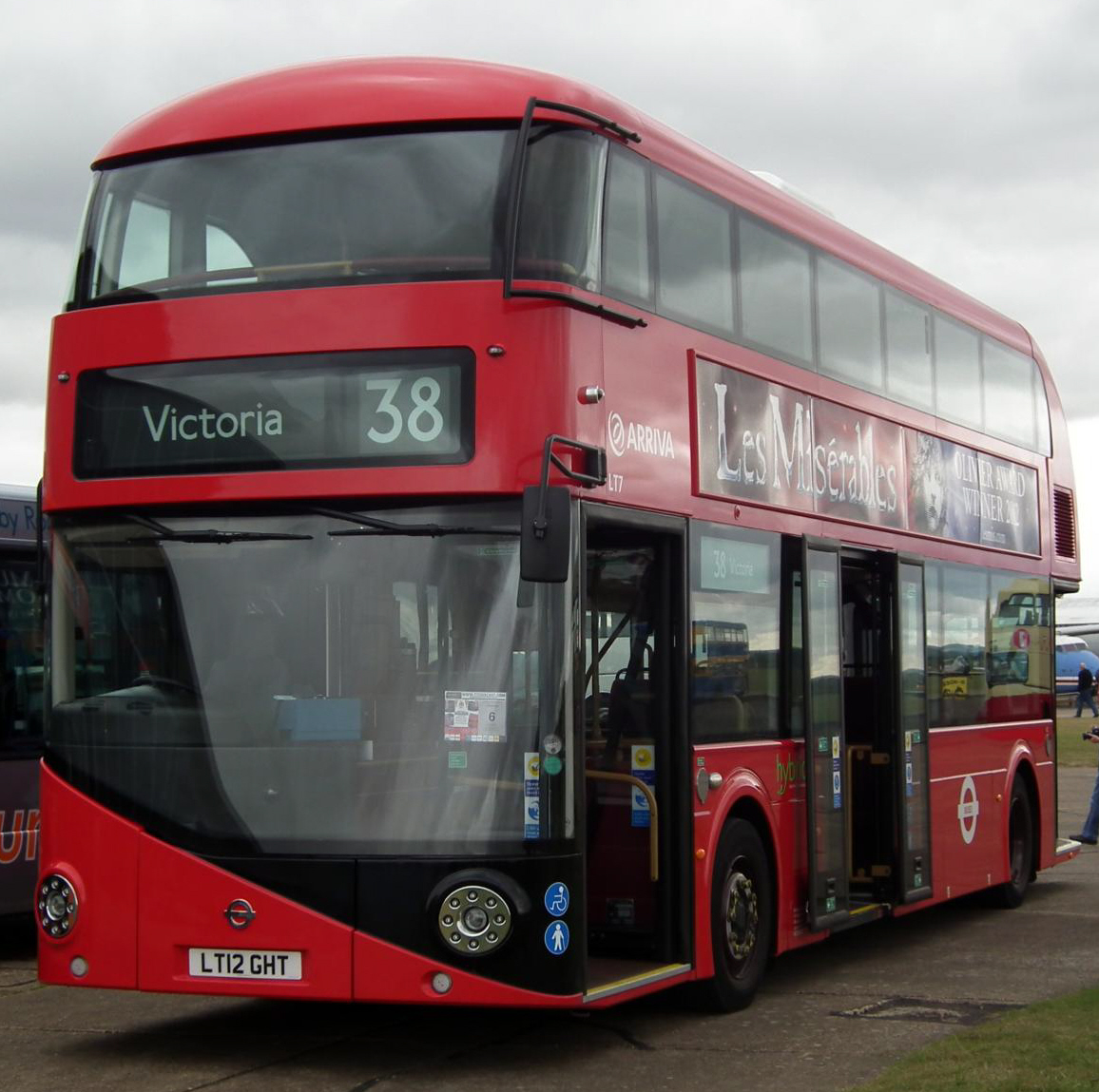 Автобус New Routemaster