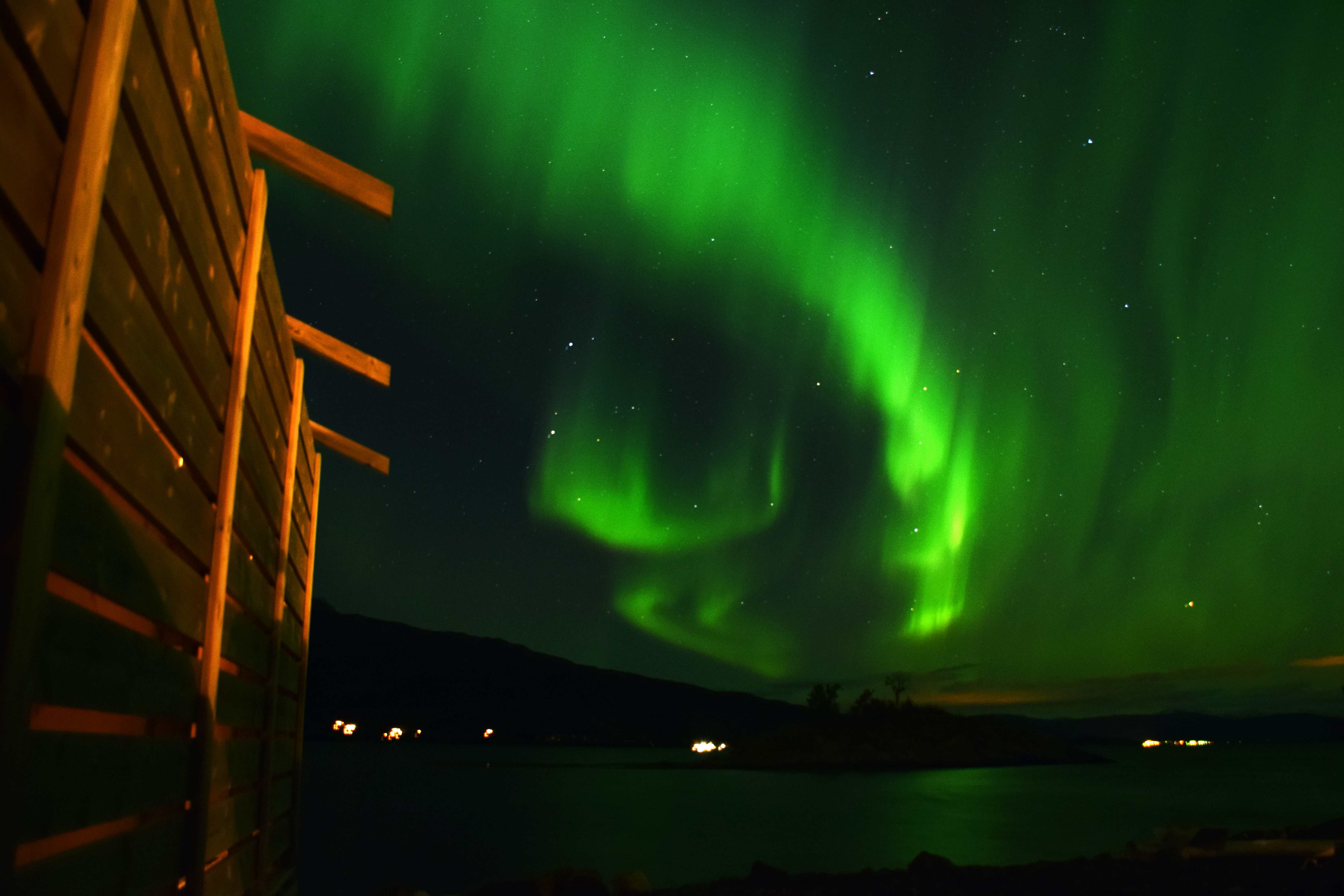 File:Aurora boreal en Bodø, Noruega.JPG - Wikimedia Commons