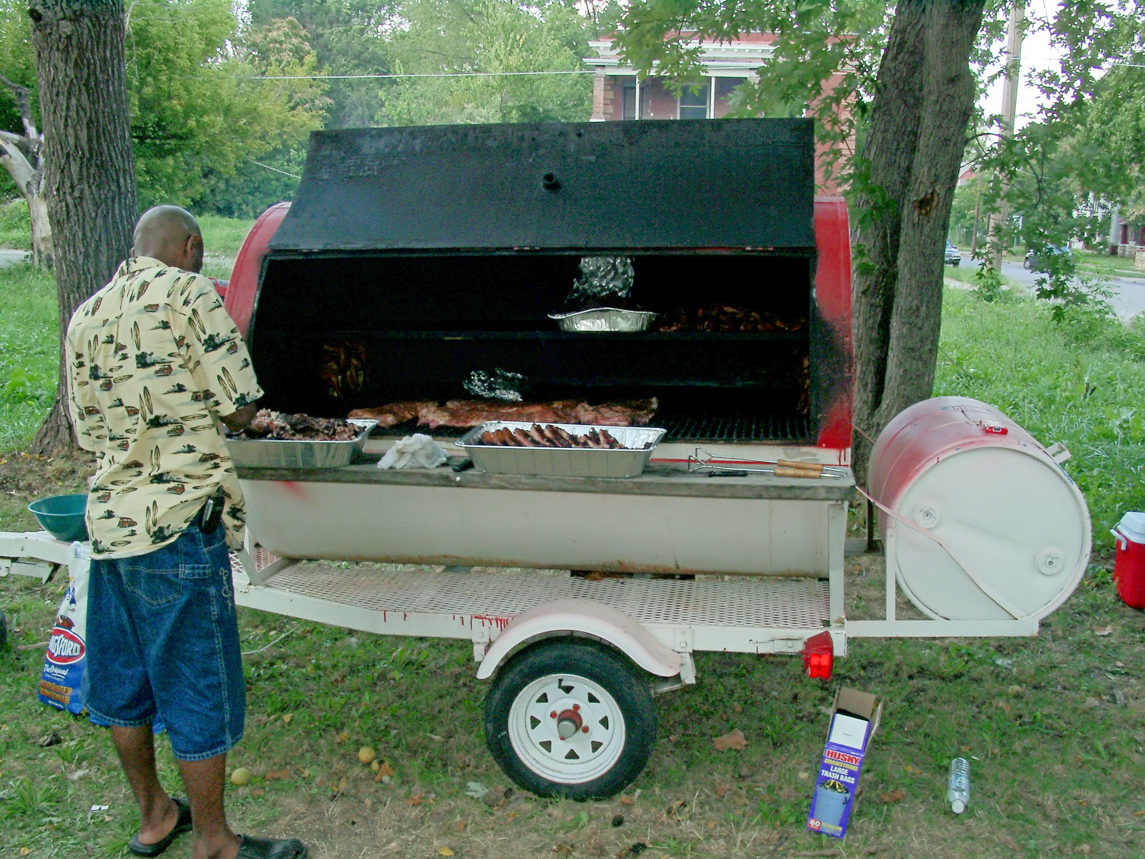 Barbecue grill - Wikipedia