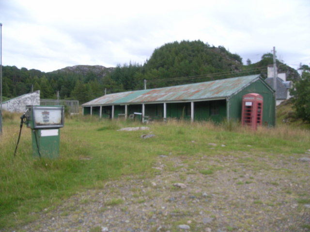 File:Disused petrol station and telephone box, Gruinard - geograph.org.uk - 1452641.jpg