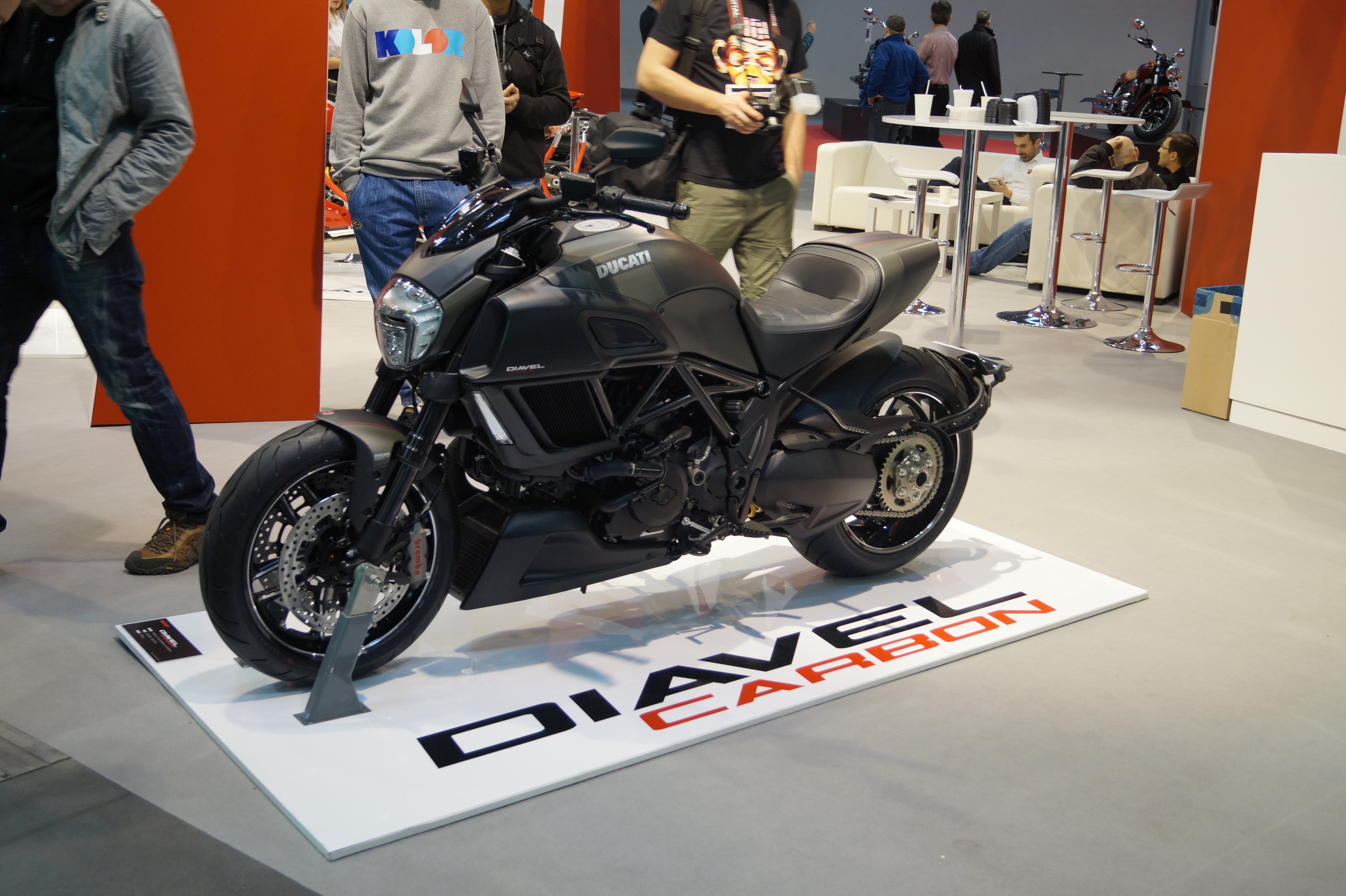 Marca comercial regalo Superioridad File:Ducati Diavel Carbon (MSP16).jpg - Wikimedia Commons