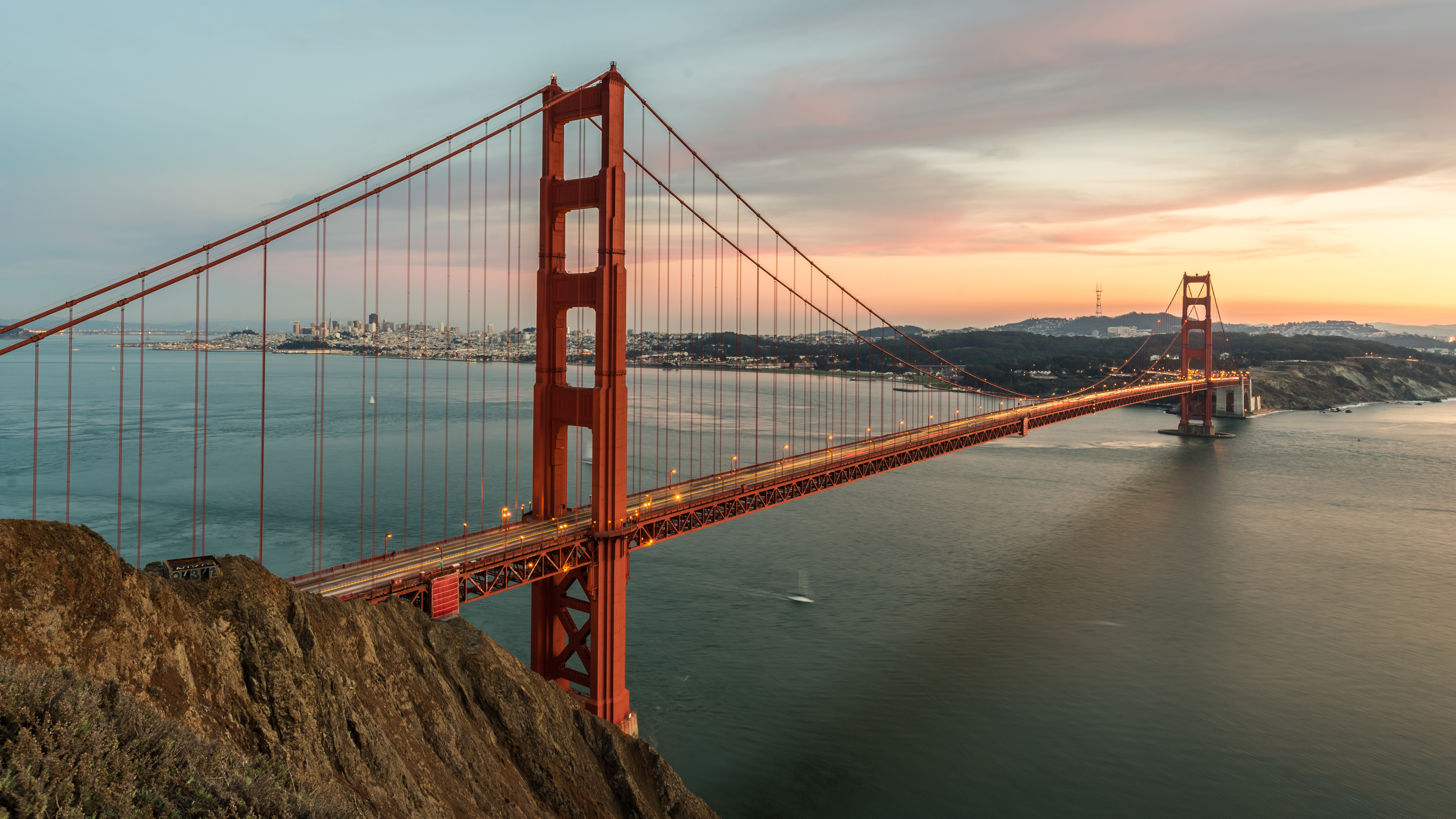 Сан франциско какой. Мост золотые ворота в Сан-Франциско. Мост Голден гейт Сан Франциско. МГСТ голдан геидс Сан Франциско. Красный мост в Сан Франциско.