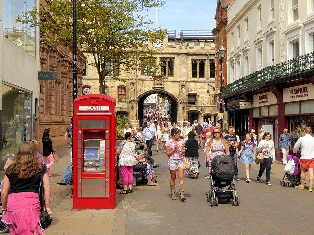 File:High Street Lincoln, Approaching the Stonebow and Guildhall - geograph.org.uk - 4115045.jpg