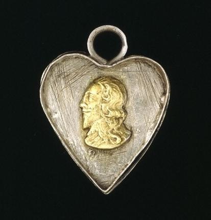 File:Locket.jpg