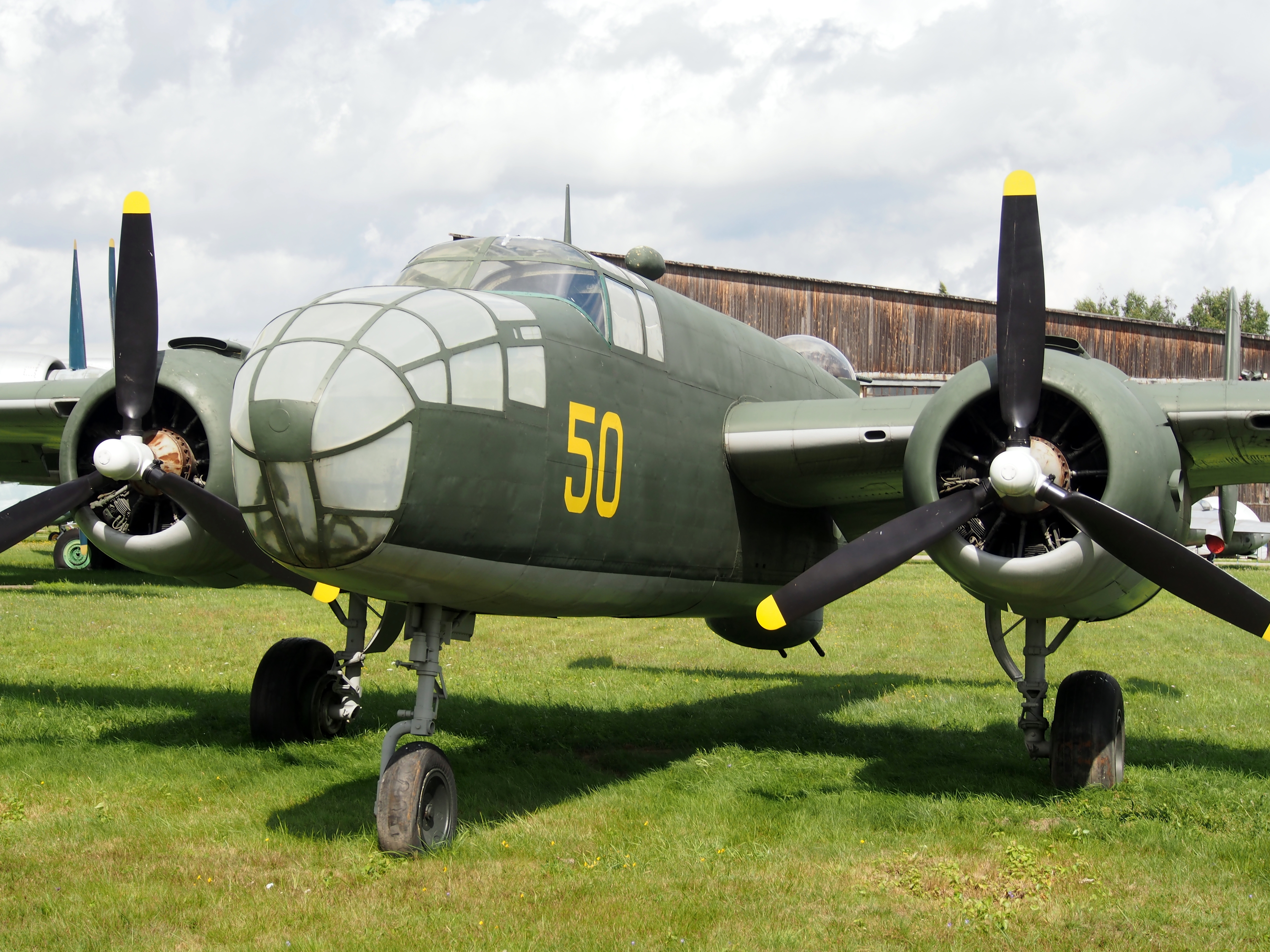 B 25 d. Б-25 Митчелл Монино. B-25 В Монино. Митчелл в Монино. Б 25 Митчелл интерьер.