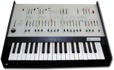 Korg sort une version en kit du synthé ARP Odyssey MK3, à monter