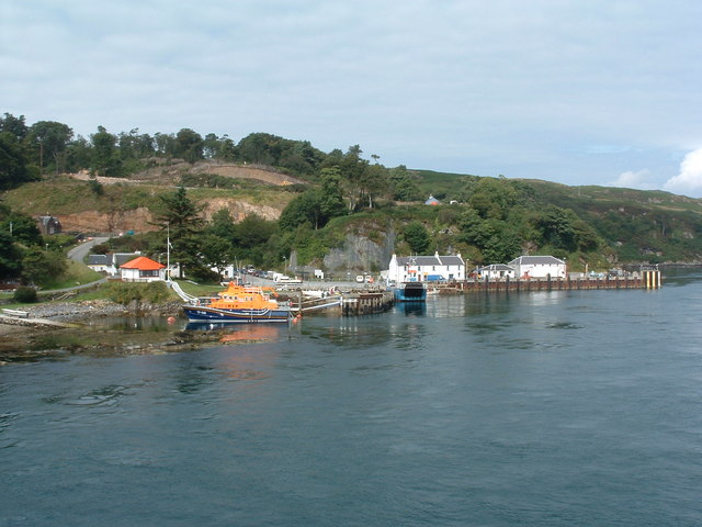 File:Port Askaig - geograph.org.uk - 127777.jpg