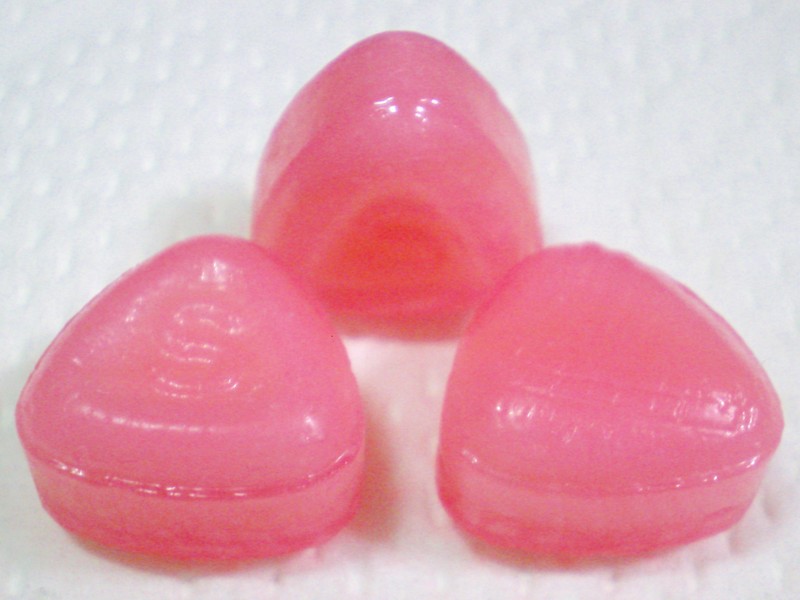 File:Sakuma Ichigo Milk Candies.jpg