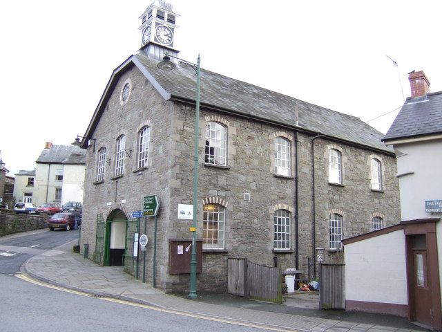 File:Talgarth Town Hall.jpg