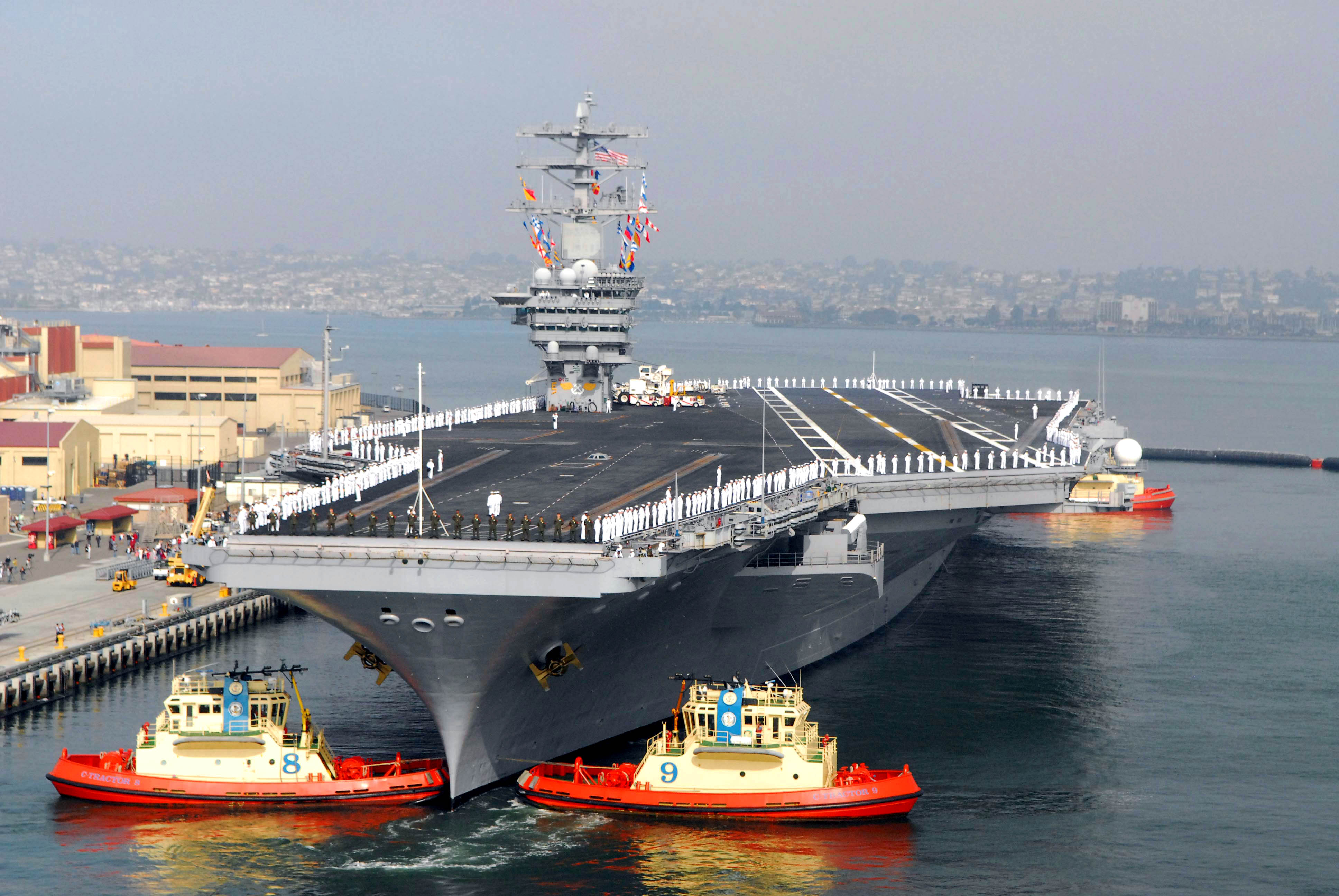 Colorful cvn. Авианосец Джеральд Форд. USS Nimitz CVN-68. Американский авианосец Нимиц. Ляонин авианосец.