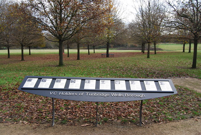 File:Victoria Cross Grove, Dunorlan Park - geograph.org.uk - 1070466.jpg