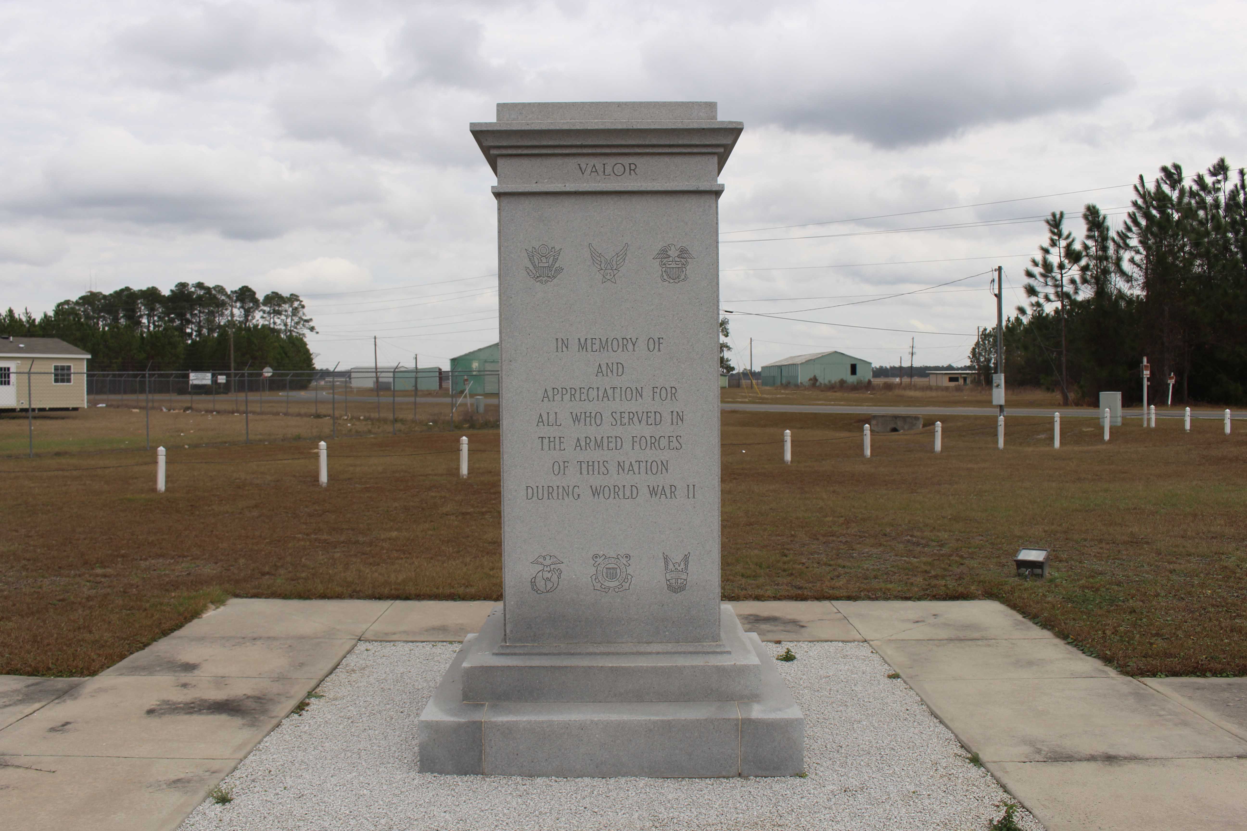 Памятник 2. World War 2 Monument Azerbaijan. World War II Monument erected in 1983 is one of the main landmarks of Masis.