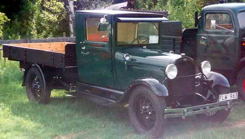 File:1928 Ford Model AA Truck FLW963.jpg