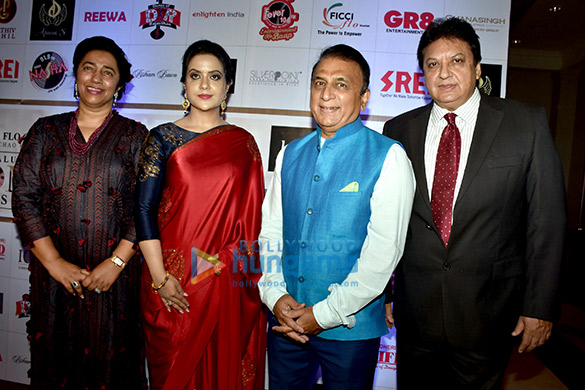 File:Anu Ranjan, Amruta Fadnavis, Sunil Gavaskar, Shashi Ranjan graces the Gr8 Beti event (02).jpg