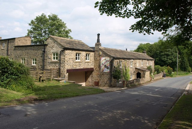 File:Brig Hall, Kirkby Overblow - geograph.org.uk - 2537990.jpg