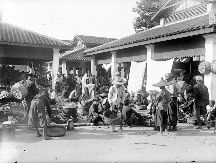 File:COLLECTIE TROPENMUSEUM Markt te Medan Deliserdang Sumatra TMnr 10002503.jpg