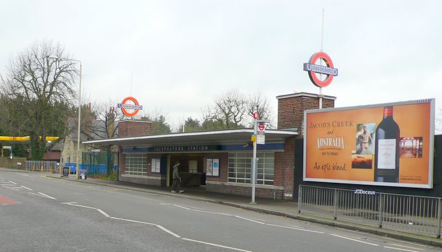 File:Cockfosters Tube Station - geograph.org.uk - 1091961.jpg