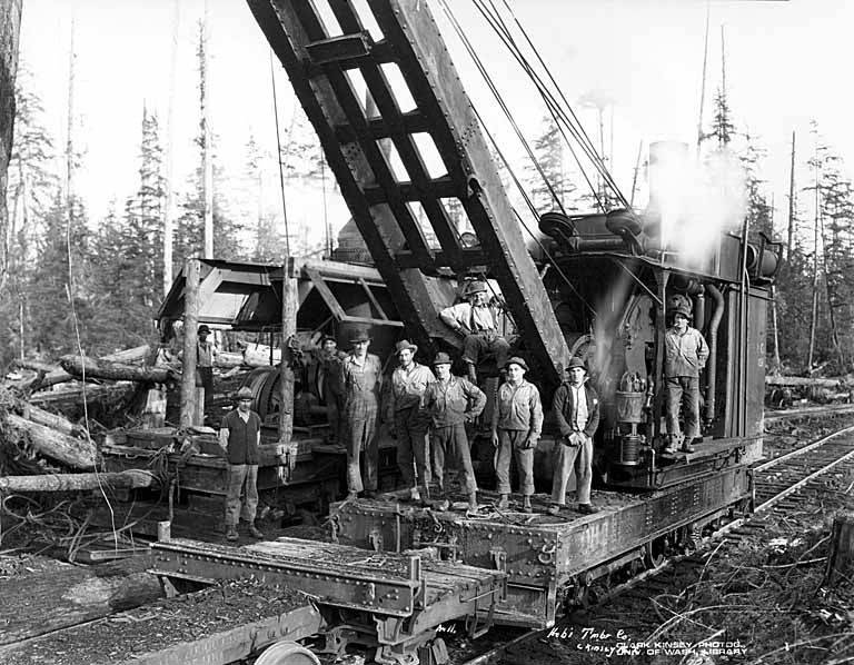 File:Crew with loading crane and donkey engine, Hobi Logging Company, ca 1928 (KINSEY 1924).jpg