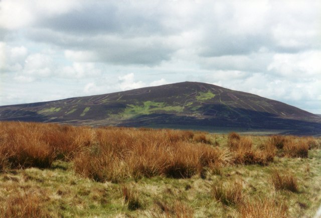 File:Dirrington Great Law - geograph.org.uk - 636207.jpg