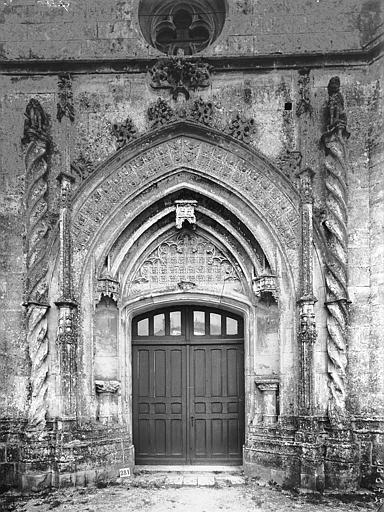 File:Eglise - Portail ouest - Fléac-sur-Seugne - Médiathèque de l'architecture et du patrimoine - APMH00027886.jpg