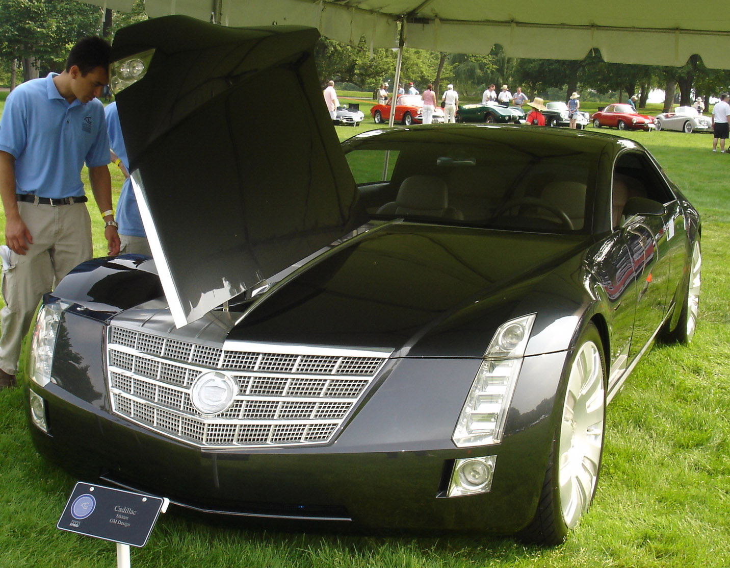 How much horsepower did the Cadillac V-16 have?