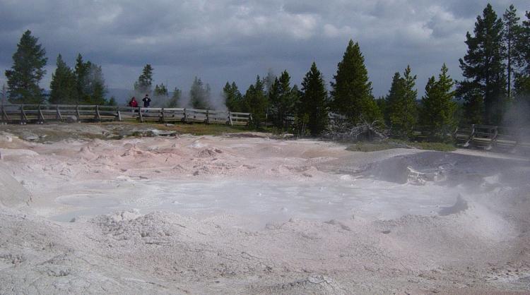 File:Fountain Paint Pots in Yellowstone-750px.JPG
