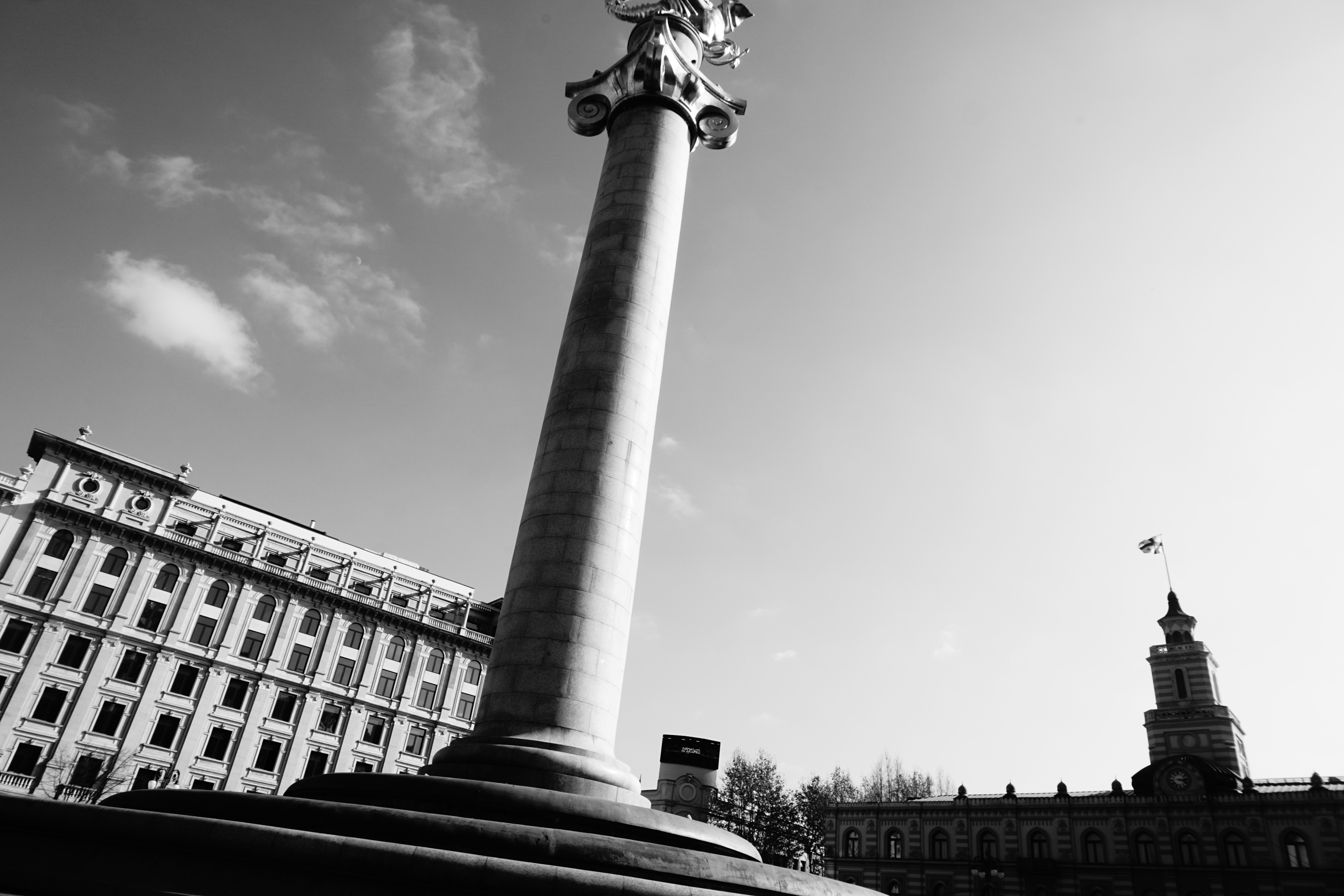 Freedom square. Площадь свободы Тбилиси. Площадь свободы Куба. Площадь свободы Владикавказ. Тбилиси площадь свободы картинки.