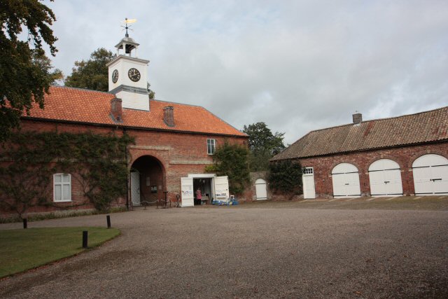 Gunby Hall Gateway and Courtyard - geograph.org.uk - 2591412