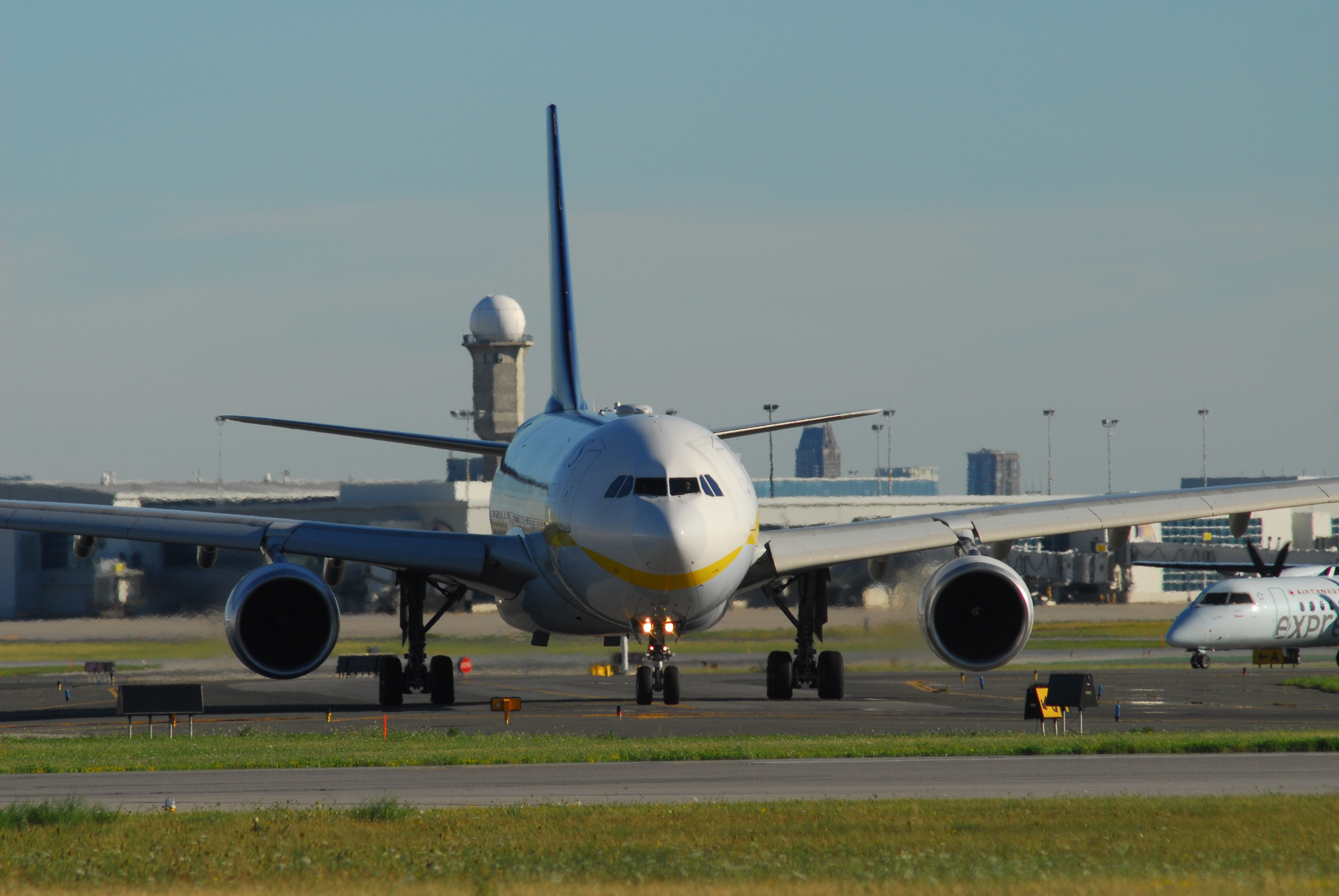 File Jet Airways Airbus A330 202 Vt Jwk 7731369738 Jpg Wikimedia Commons