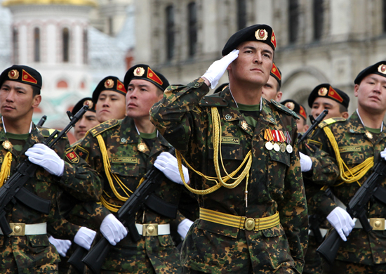 File:Kyrgyz troops in the Moscow Parade.jpg