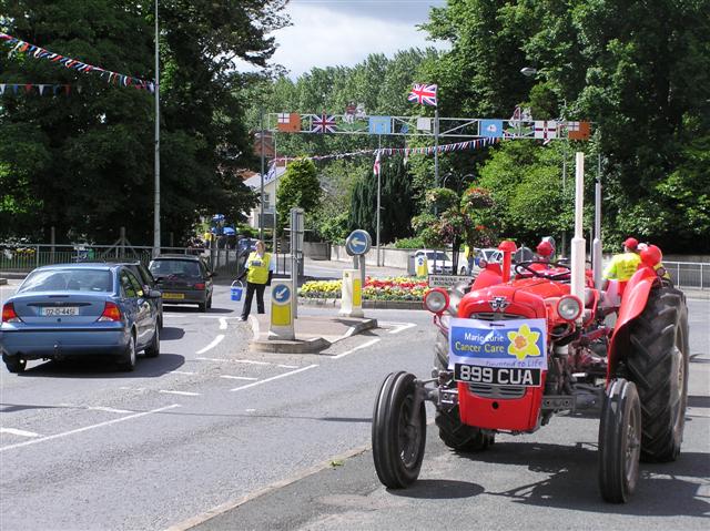 File:Marie Curie Cancer Care collection, Omagh - geograph.org.uk - 888685.jpg