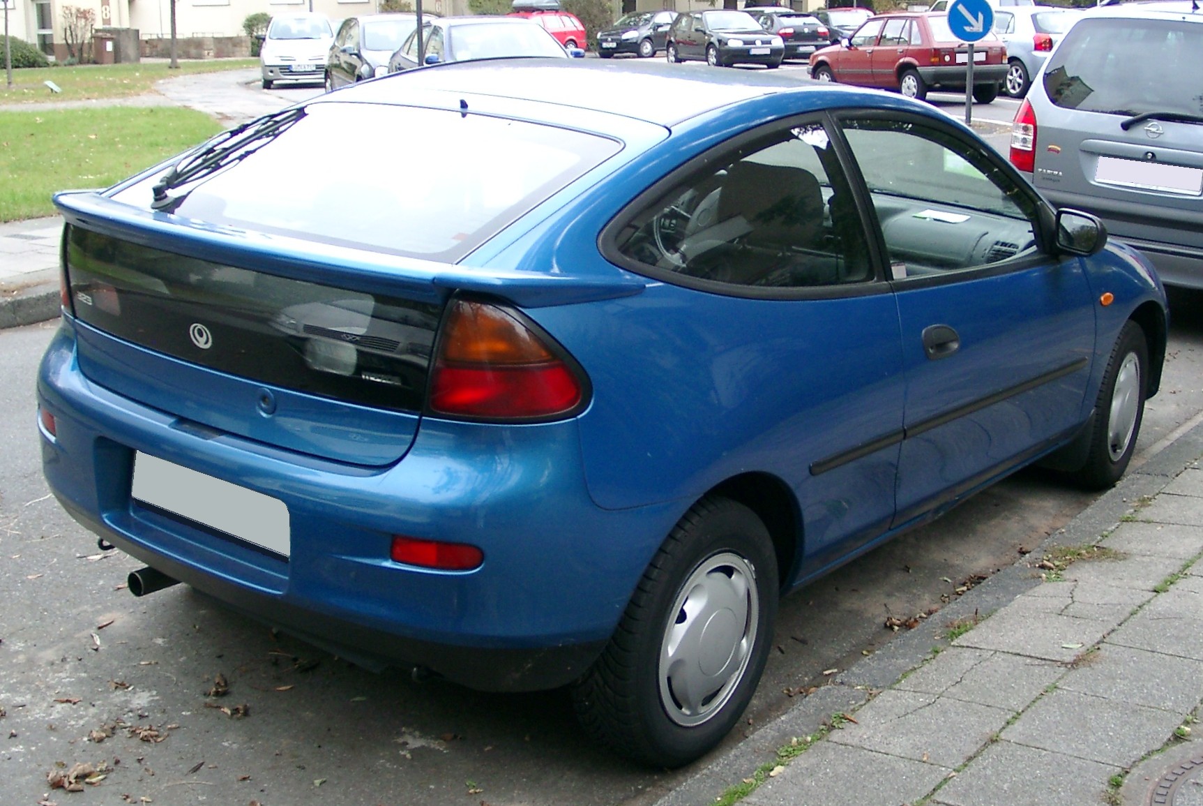 mazda 323c