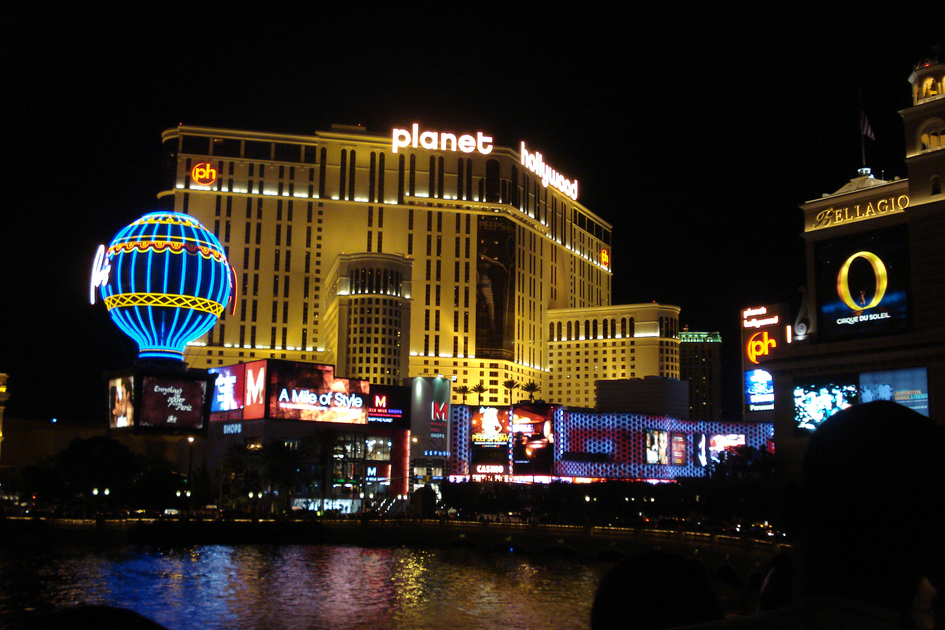 File:Paris Las Vegas 2009.jpg - Wikipedia