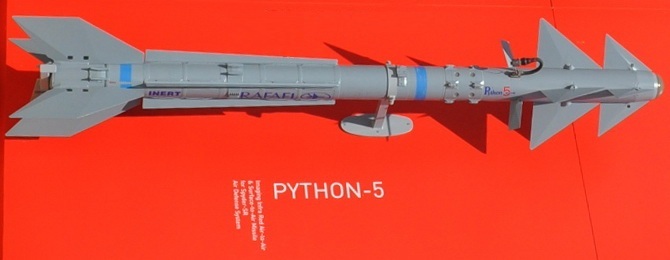 Datei:Python5 missile.jpg