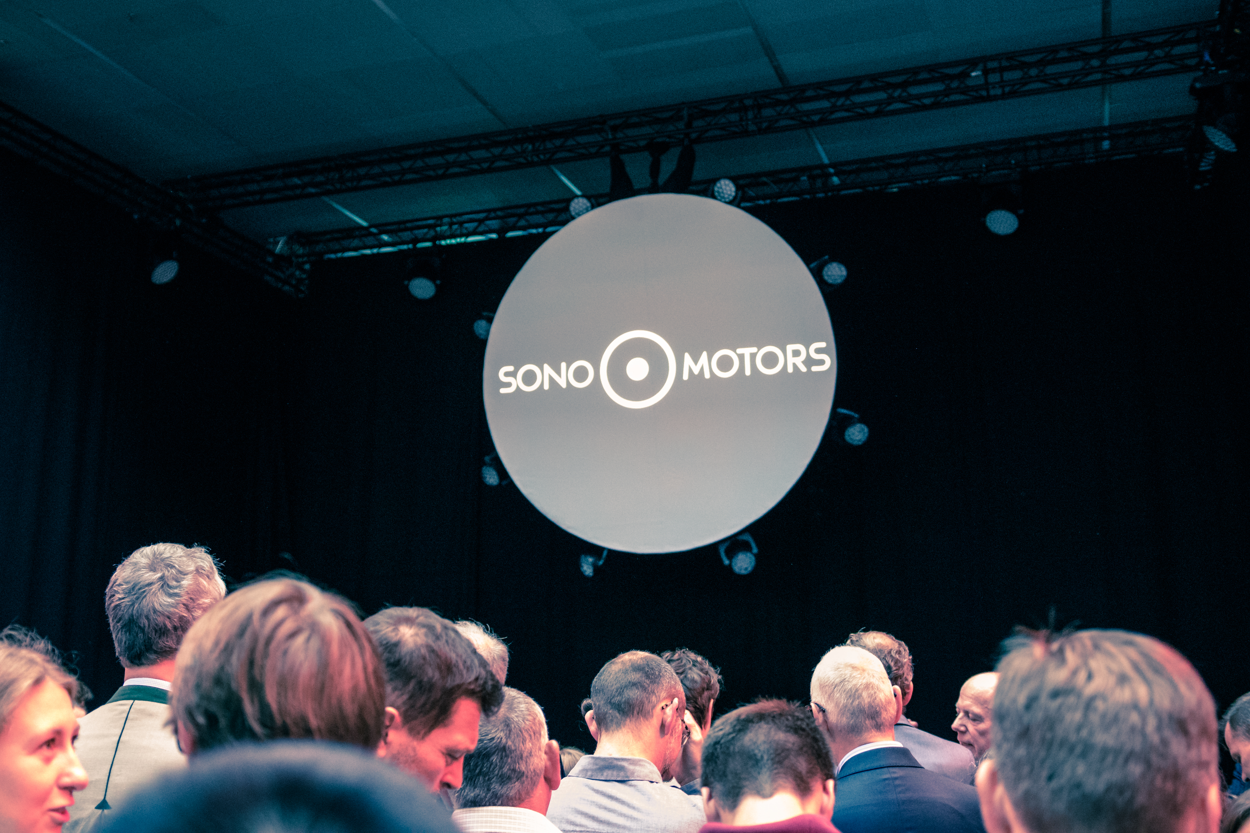 Sono Motors Sion Unveil Event in München (35404892354).jpg