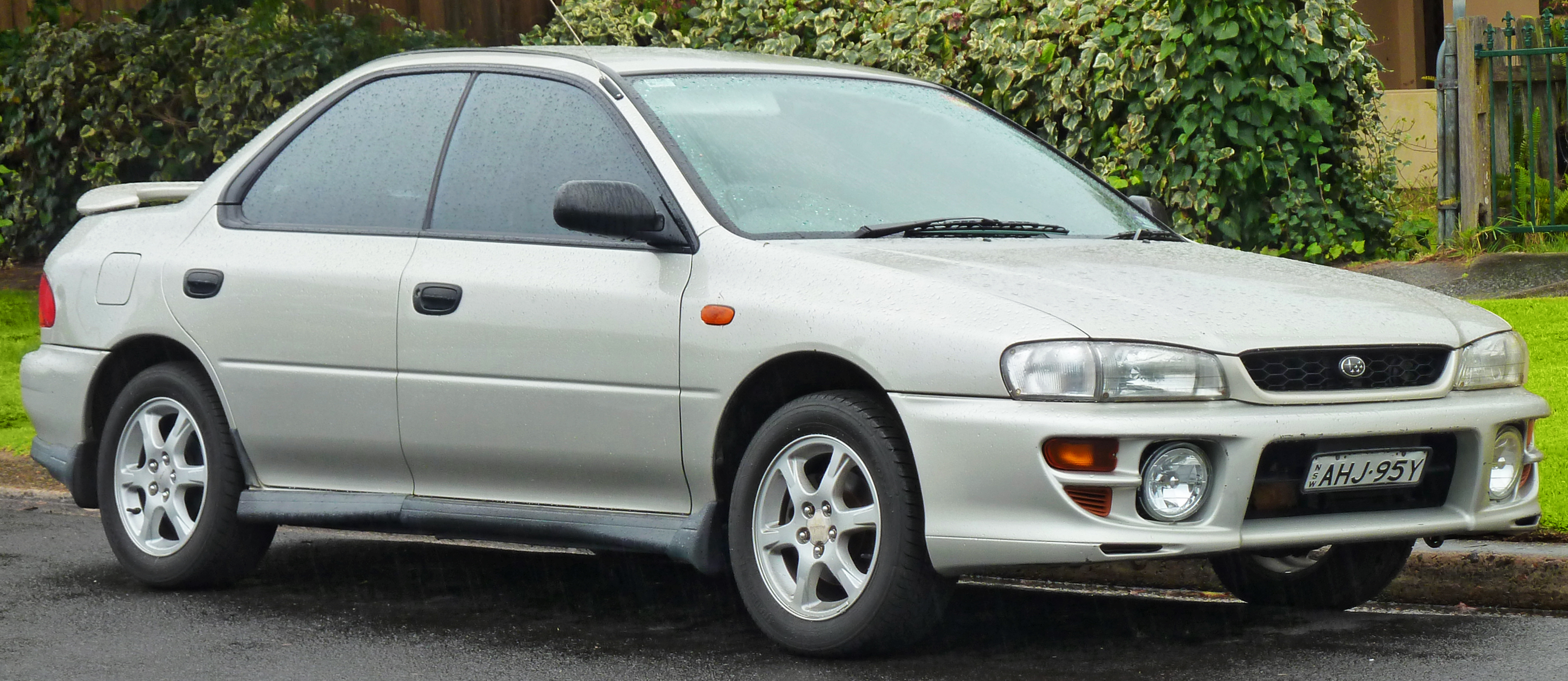 subaru impreza 1990