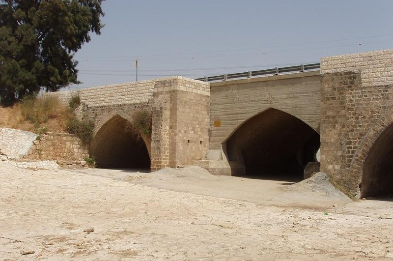 File:Adhalom bridge.jpg