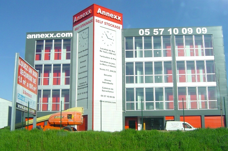 File:AnnexxBordeaux.jpg