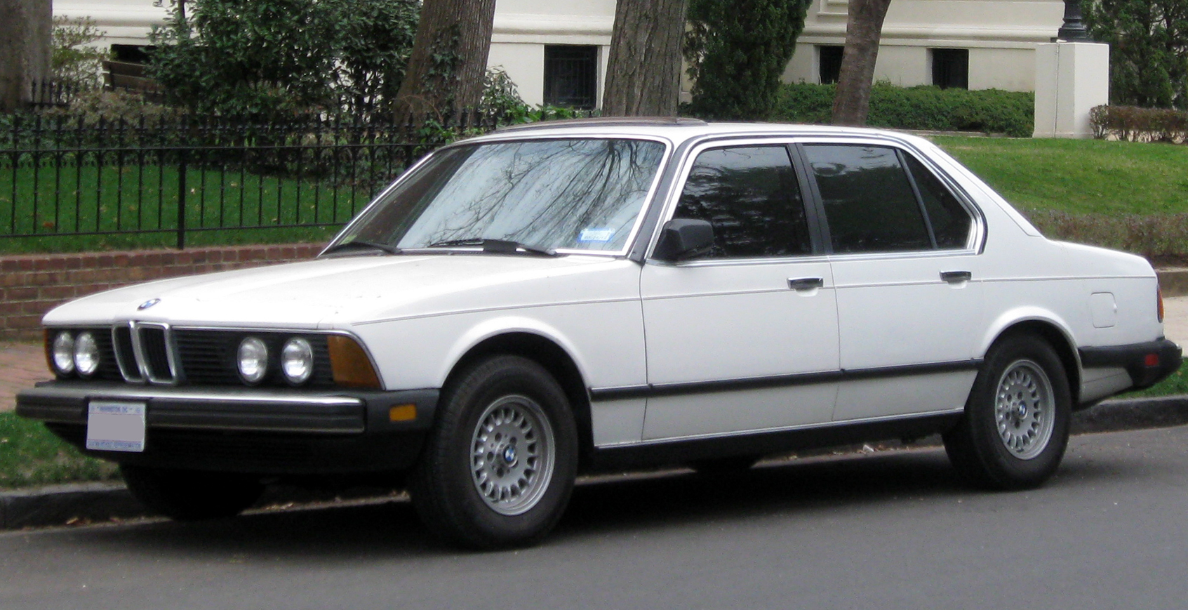 Bmw 733i history #3