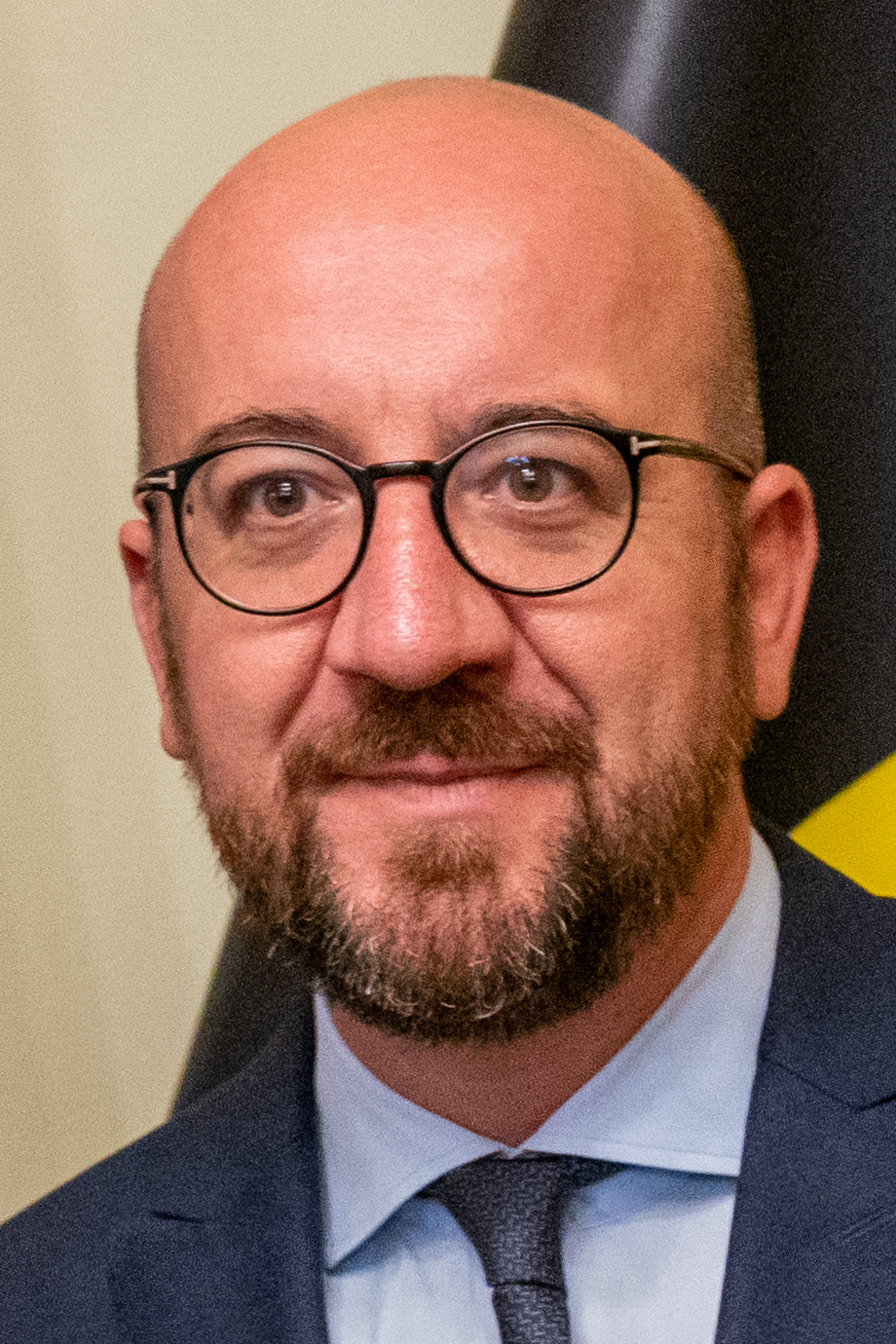 https://upload.wikimedia.org/wikipedia/commons/1/15/Charles_Michel_-_2019_%2848669595088%29_%28cropped%29.jpg