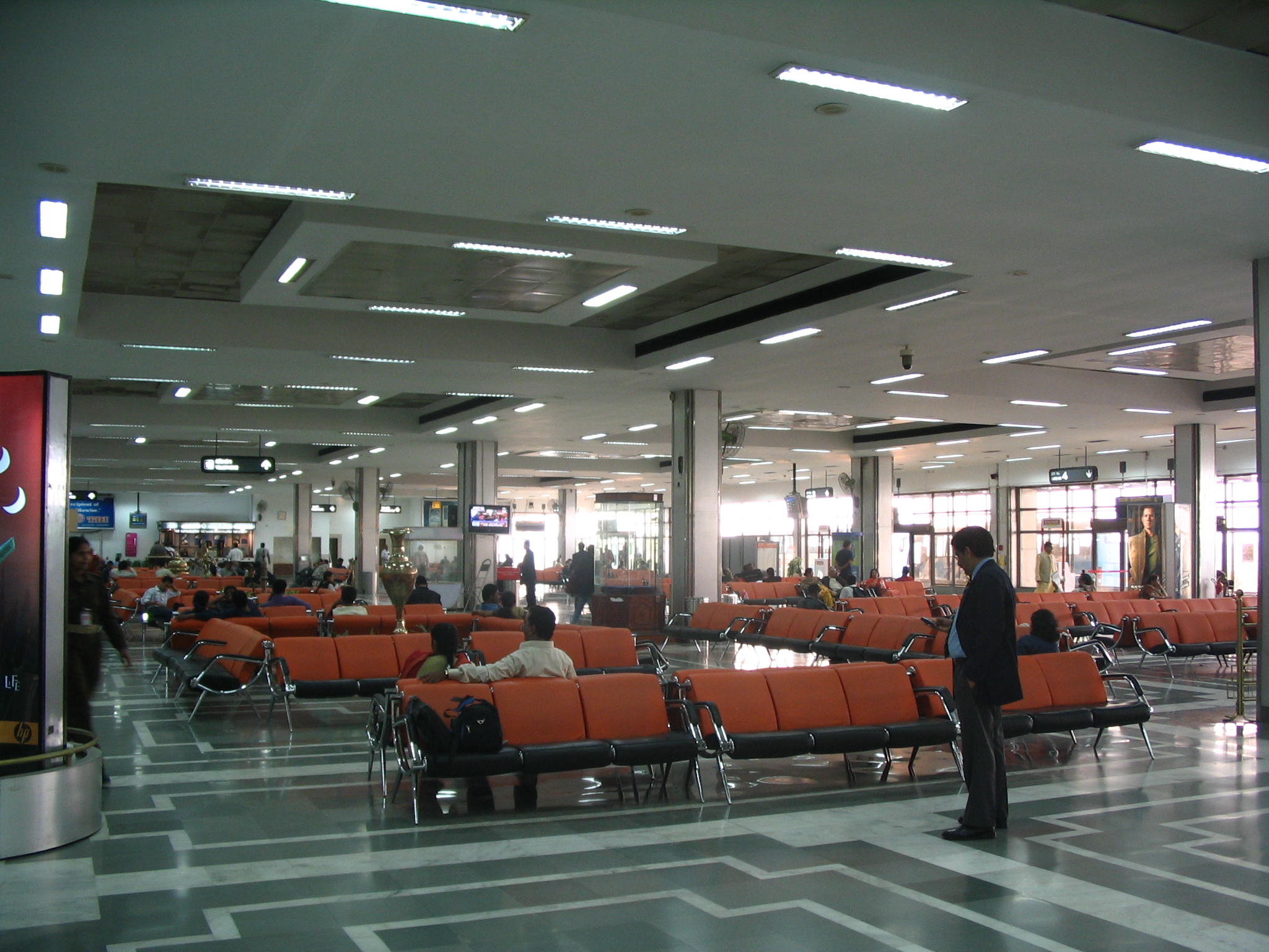 Дели терминалы. Аэропорт Дели. Международный аэропорт имени Индиры Ганди Дели. Аэропорт Дели терминал 1. Аэропорт Индиры Ганди.