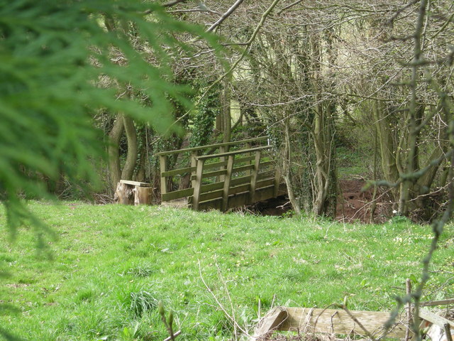 File:Footbridge over Hopton Brook - geograph.org.uk - 750716.jpg