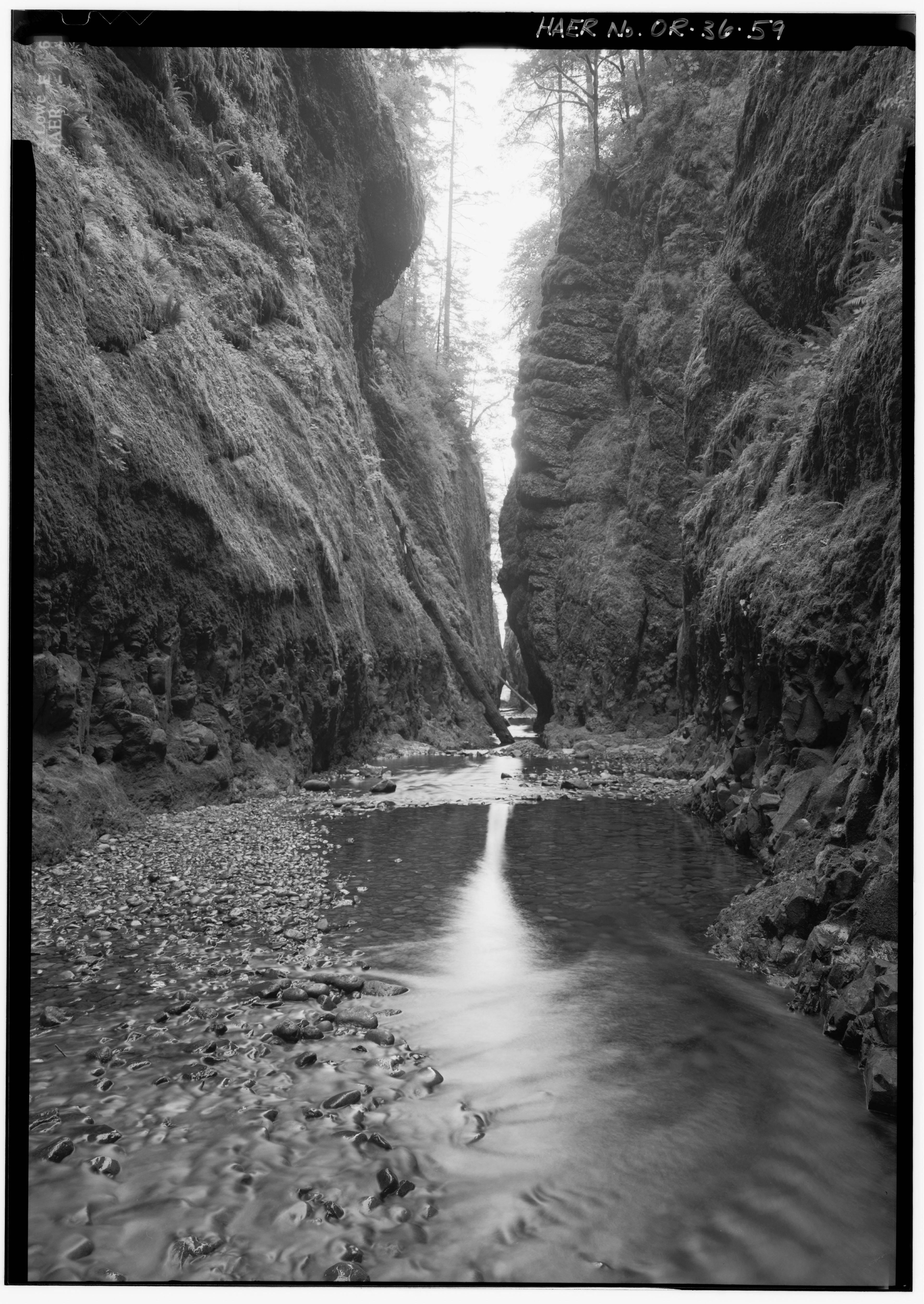 River highway. Ущелье Онеонта. Ущелье Онеонта сверху.