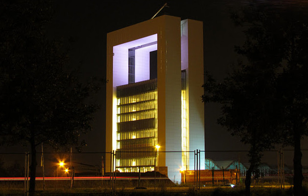 File:Innovatoren-nacht (cropped).jpg