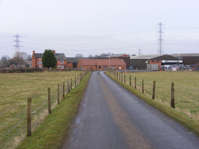 File:Lane to Lower Laches Farm - geograph.org.uk - 1079080.jpg
